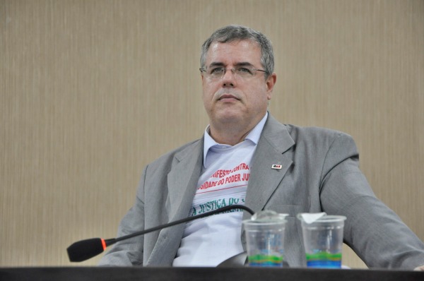 Luiz Viana Queiroz - presidente OAB Bahia